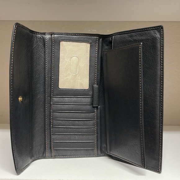 UGG wallet with check book holder - Picture 7 of 8